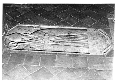 Lapide sepolcrale del Vescovo Emidio Lenti