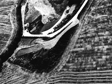 strade di terra tra i campi