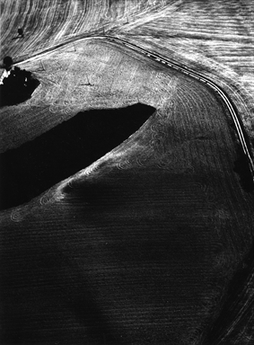 segni sul campo arato