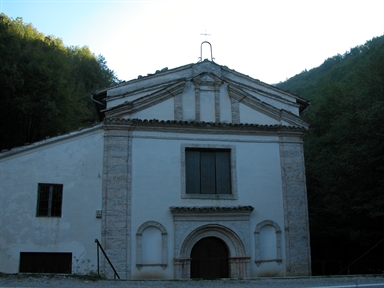 Chiesa della Madonna del Vallone, Piè del Colle, Acquacanina, MC - Fonte orale: Luoghi dell'immaginario, Paura