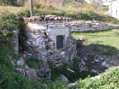 chiesa santa Maria dell'Insola, Monastero, Cessapalombo, MC - Fonte orale: Civile, Attività Produttiva