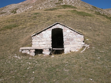 Sant'Antonio, Casali, Ussita, MC - Fonte orale: Civile, Viabilità