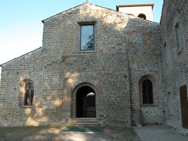Abbazia dei SS. Vitale e Ruffino, San Ruffino, Amandola, FM - Fonte orale: Terapeutica, Chiesa