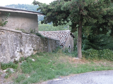 Fonte di santa Lucia, Vezzano, Arquata del Tronto, AP - Fonte orale: Rituale-Terapeutica, Sorgente
