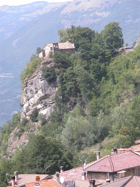 Chiesa di san Silvestro, Colle, Arquata del Tronto, AP - Fonte orale: Terapeutica, Chiesa