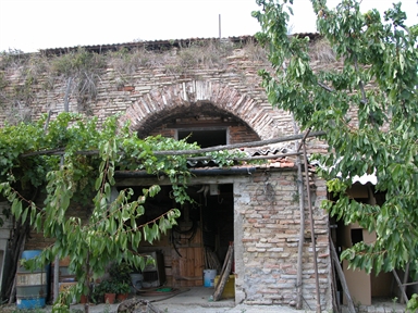 Chiesa di Sant'Angelo e sant'Antonio Abate, Piane di Montegiorgio, Montegiorgio, FM - Fonte orale: Luoghi dell'Immaginario, Ricerca del tesoro