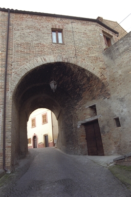 Porta del Castello di Patrignone