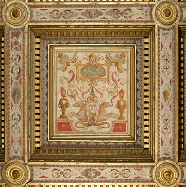 putti che cavalcano animali fantastici e motivi decorativi vegetali
