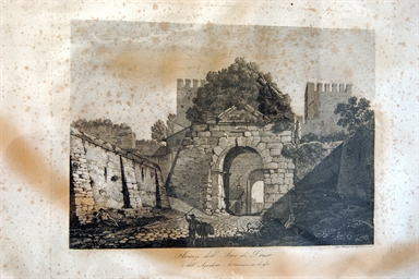 veduta dell'Arco di Druso a Roma