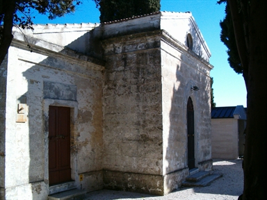 Chiesa del Cimitero di Montesicuro