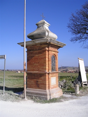 Edicola della Vergine Maria con Gesù