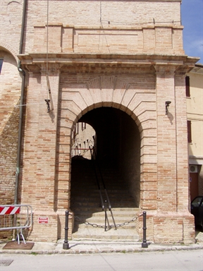 Porta castellana meridionale