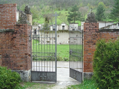 Cimitero di Borgo