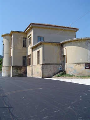 Scuola elementare di Bellisio Solfare