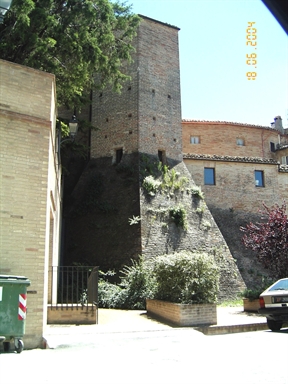 Torrione poligonale