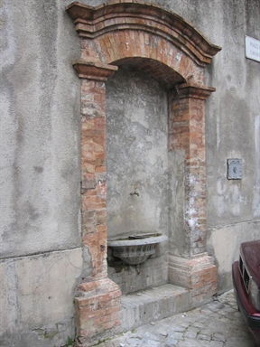 Fonte di piazza Cavour