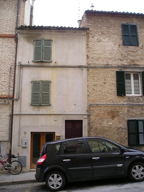 Casa a schiera aggregata