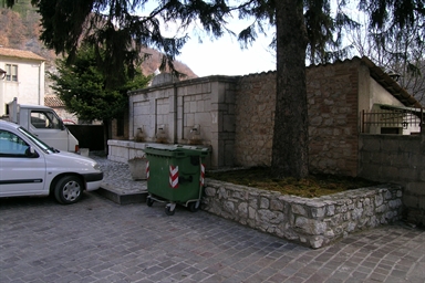 Fontana di Pié del Sasso