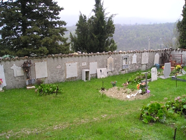 Cimitero di Aschio