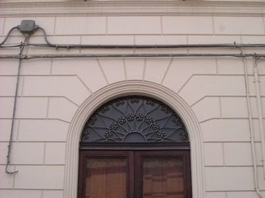 Palazzo in P.zza Garibaldi, 43