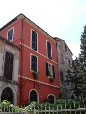 Casa a schiera in Vicolo Via Mamiani, 11