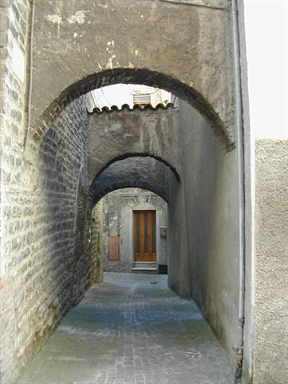 Casa gotica in Vicolo Via Mamiani, 7
