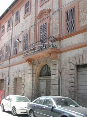 Palazzo in Via Cialdini, 154