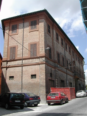 Palazzo in Via Cialdini, 154