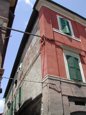 Palazzo in Via Cialdini, 98