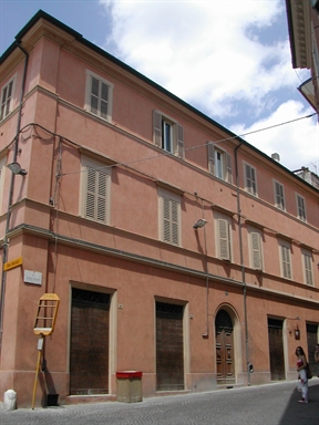 Palazzo in Via Cialdini, 74