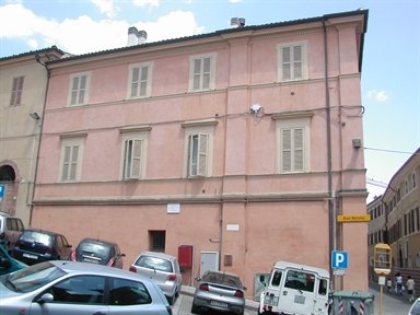 Palazzo in Via Cialdini, 74