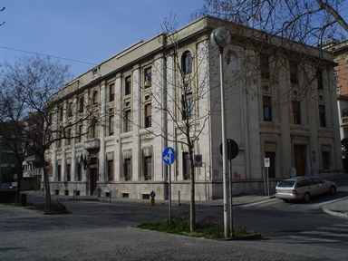 Palazzo in stile littorio