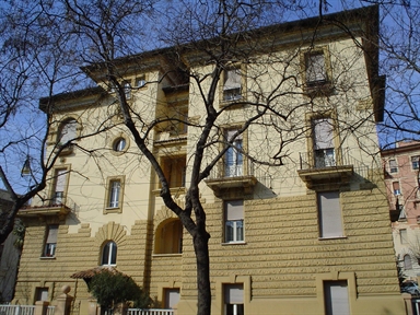 Villino in stile eclettico