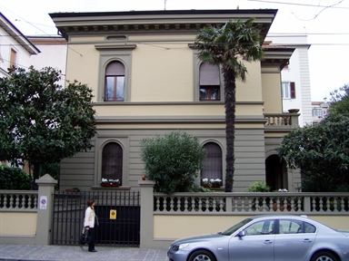 Palazzetto in stile neoclassico