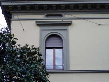 Palazzetto in stile neoclassico