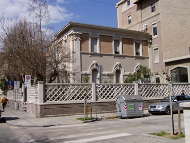 Villino in stile eclettico