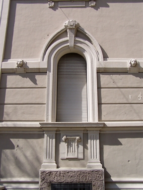 Villino in stile eclettico