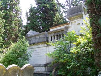 Tomba Famiglia Arzeni