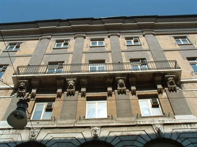 Palazzo in stile eclettico