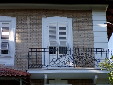 Villino in stile neoclassico