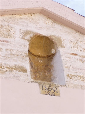 Casa con scala esterna