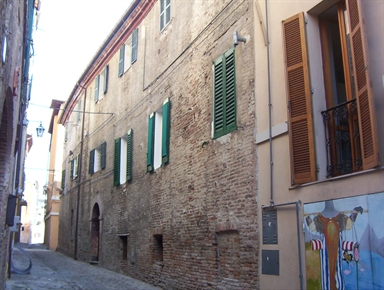 Casa canonica della Chiesa di S. Pietro Apostolo
