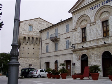 Palazzo sulle mura