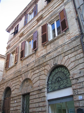 Palazzo in stile neoclassico