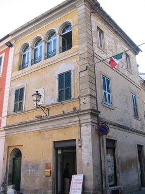 Palazzo in stile neoclassico