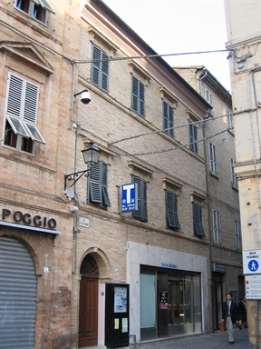 Palazzo in stile neoclassico