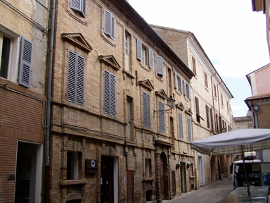 Palazzo Calvi Zampetti