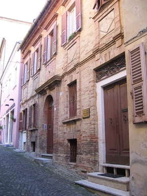 Palazzo in stile neoclassico