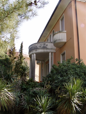 Villa in stile neoclassico