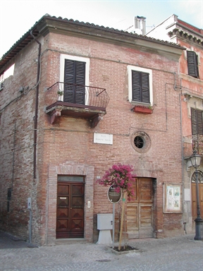 Casa Zonghi Lotti